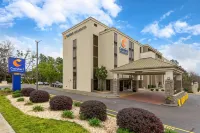 Comfort Inn & Suites Durham Near Duke University Hôtels à : Durham