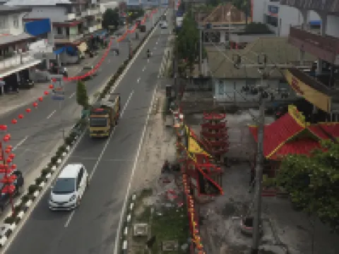 HOTEL SIMPANG SINGKAWANG Hoteles en Pasiran