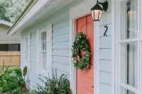 Maison Bleu - includes golf cart! Near the beach and downtown in Ocean Springs!