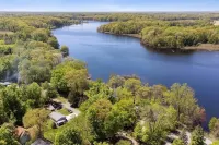 Forest Retreat - Sleeps 30 - 2 Minutes from Boat Launch