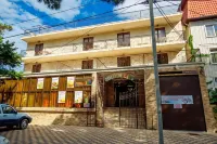 Golden Kids Hotel