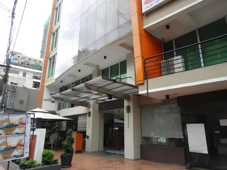 Silver Oaks Suites & Hotel