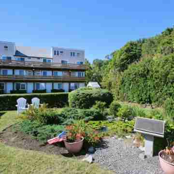 Aspinquid Resort Hotel Exterior