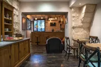 Hôtel la Muette Hotels in Fourques