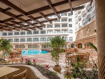 Azal Pyramids Hotel