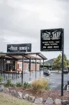 High Street Motor Inn & Steakhouse