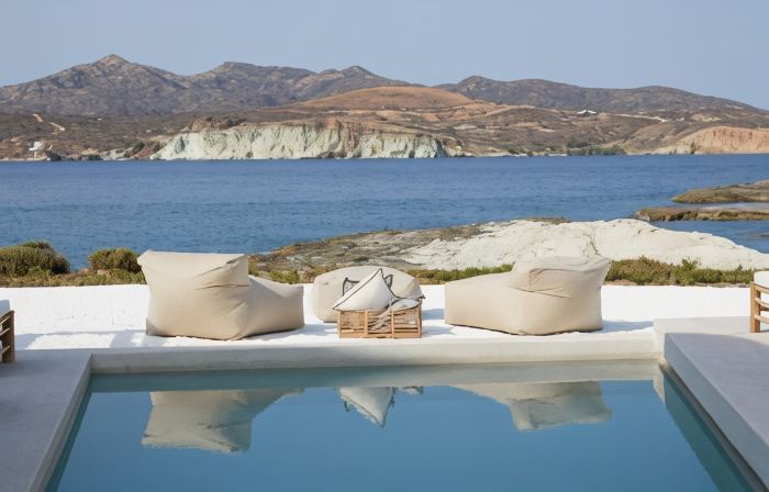 White Pebble Suites