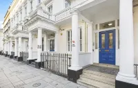 Astor Victoria Hostel - 2-Star