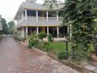 The Exclusive House Hotels in Peshawar