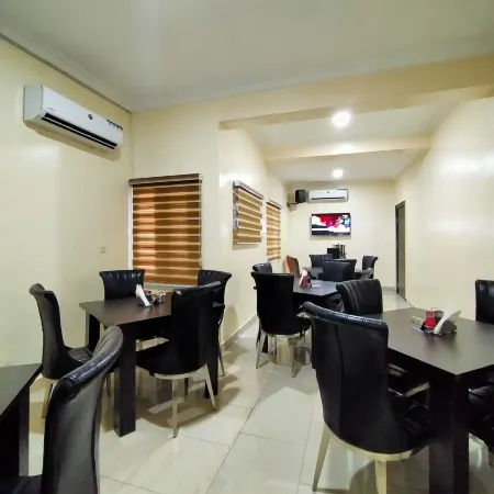 Beckett Suites