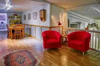 Underground Bed & Breakfast Hotels in Coober Pedy