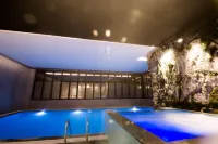 Hotel Kocibelli Pool & Spa - Pools