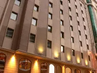 فندق فيرونيا Hotels near تاليمهانة