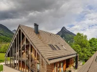 Hotel Sanje ob Soči / Hotels in Bovec