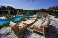 Cumbalıca Flora Hotels in Şifne