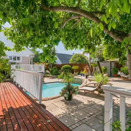 African Breeze Guesthouse
