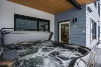 Adanac by Revelstoke Vacations