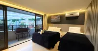 AX Gold Suítes Hotel a 
