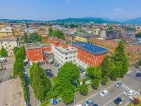 Hotel Master Các khách sạn gần Parish S.Gottardo