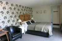 Cheltenham House Hotels in 