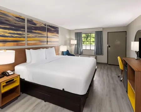 Days Inn & Suites by Wyndham Vicksburg Hotels in Vicksburg