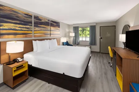 Days Inn & Suites by Wyndham Vicksburg