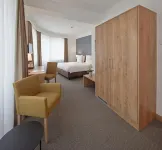 City Hotel