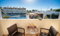 Matina Pefkos Aparthotel - pantai
