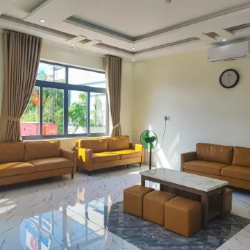 HOANG ANH CON DAO HOTEL Отели рядом с достопримечательностью «Пляж Анхай»