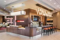 Hyatt Place Cleveland/Westlake/Crocker Park - С баром