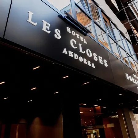 Les Closes