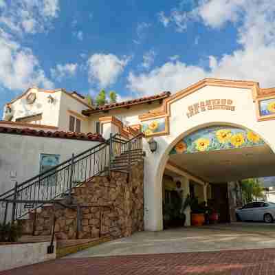 Chantico Inn Hotel Exterior