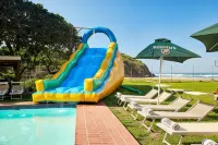 First Group Hole in the Wall Hotel di Transkei District