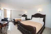 Diplomat Inn