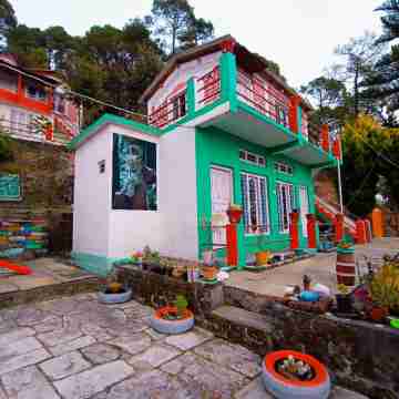 Binsar Jungle House Hotel Exterior