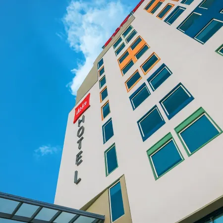 Ibis Bengaluru Hebbal Отели рядом с достопримечательностью «Технопарк Маньята»