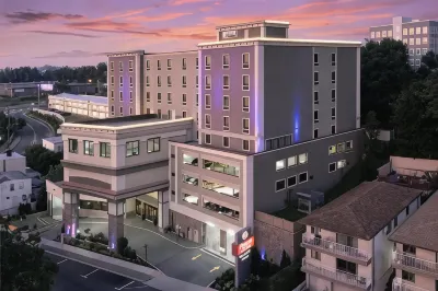 Best Western Premier NYC Gateway Hotel Hotels near PATH (Port Authority Trans Hudson)