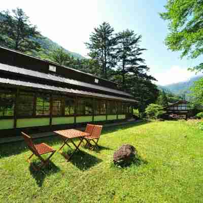 法師温泉 長寿館 Hotel Exterior