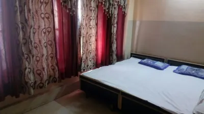 Shiv Shakti Guest House Hotels in Station Road