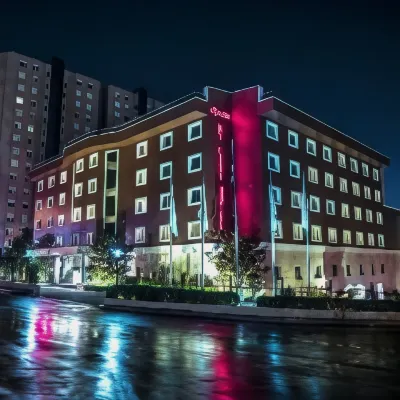 Agaoğlu My City Hotel Istanbul Отели рядом с достопримечательностью «Умрание»