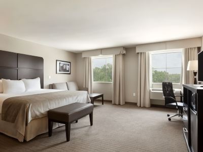 Baymont by Wyndham College Station