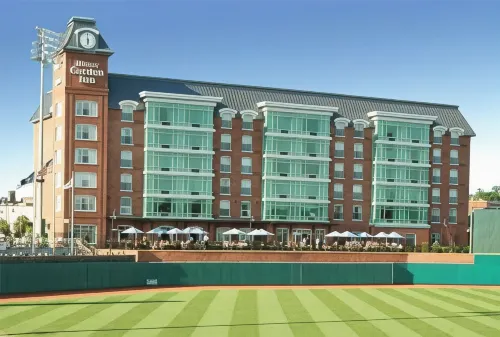 Hilton Garden Inn Manchester Downtown - parking