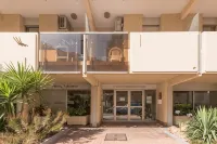 Appartement Promenade des Bains Các khách sạn gần SAINT RAPHAEL RAILWAY STATION