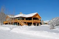 Rainbow Ranch Lodge Hotels in Big Sky