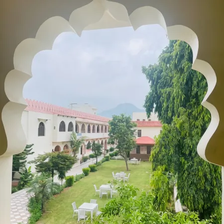 Sajjan Bagh Resort