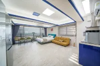 태안 라르고펜션(연포해수욕장) Yonp'o-haesuyokchang 주변 호텔