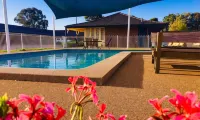 Bushmans Motor Inn - Pools