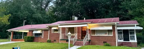 Charming 3-bedroom, spacious home conveniently located near Tuskegee University Hotels in Tuskegee