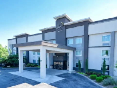 スリープ イン & スイーツ ノックスビル ウエスト ファラガットのホテル