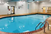 Quality Inn St. Paul-Minneapolis-Midway - Pools